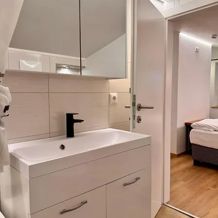 Kalina&lian - Zell Am *